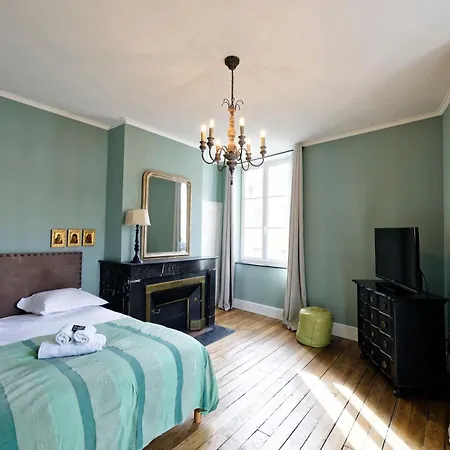Le Boudoir De Stanislas - Appt Au Coeur De Nancy Exterior photo
